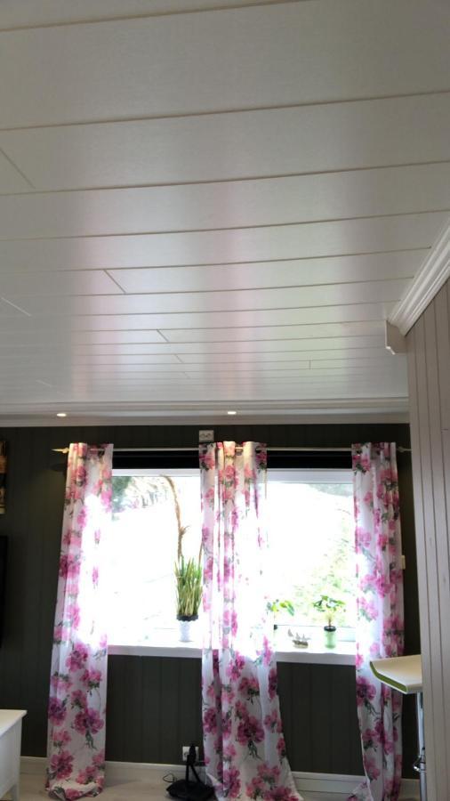Appartement Den Gule Huset à Lyngdal Extérieur photo